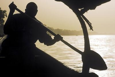 Pirogue on The Niger