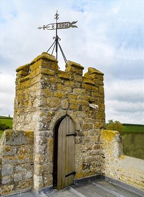 gc55 dunsford, st.mary's, windvane,  5x7  12585